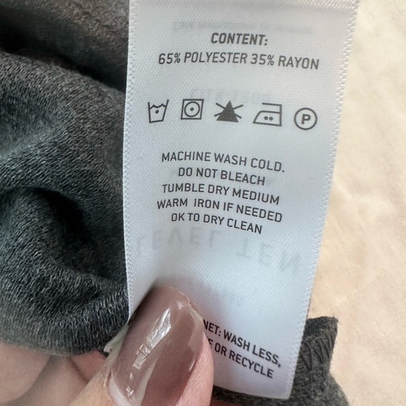 Level Ten Long Sleeve Tee Charcoal Gray Size Small NWT - Picture 8 of 8